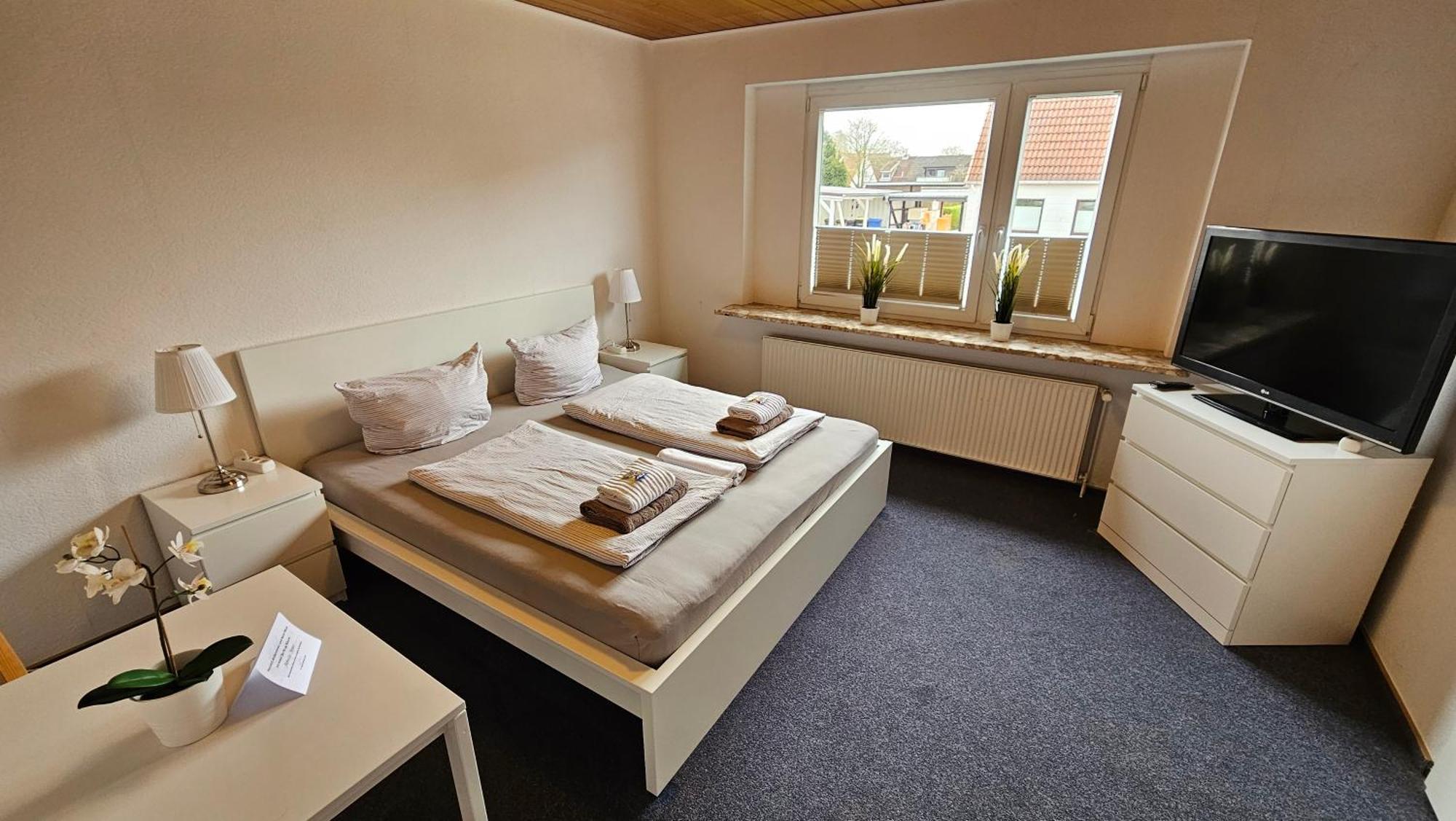 Hotel Dorfkrug Buesum - Guenstige Altbauzimmer Am Oland Δωμάτιο φωτογραφία